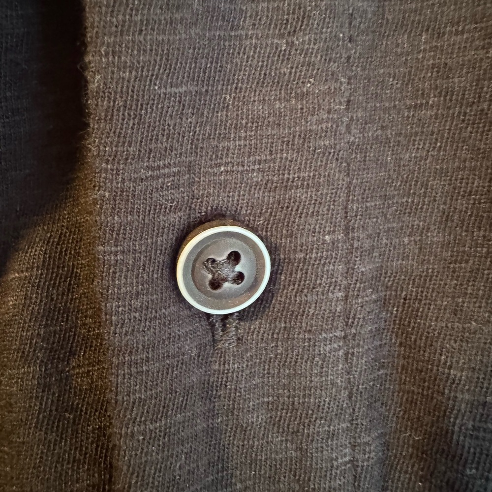 Men's Black button down Shirt - Picture 4 of 4